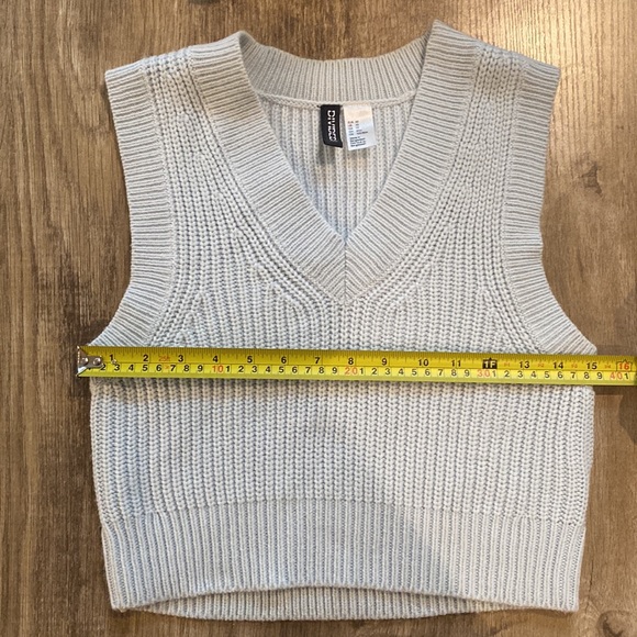 HM vest top - Picture 4 of 5